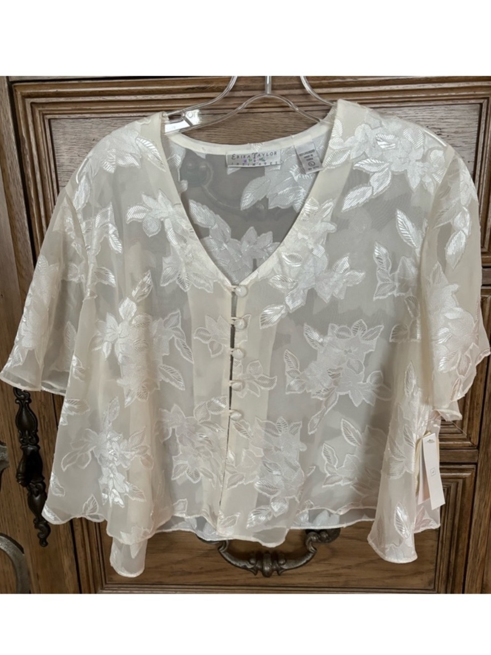 Vintage NEW Erika Taylor Intimates Short Sleeve Floral Lounge Top Cream Womens L